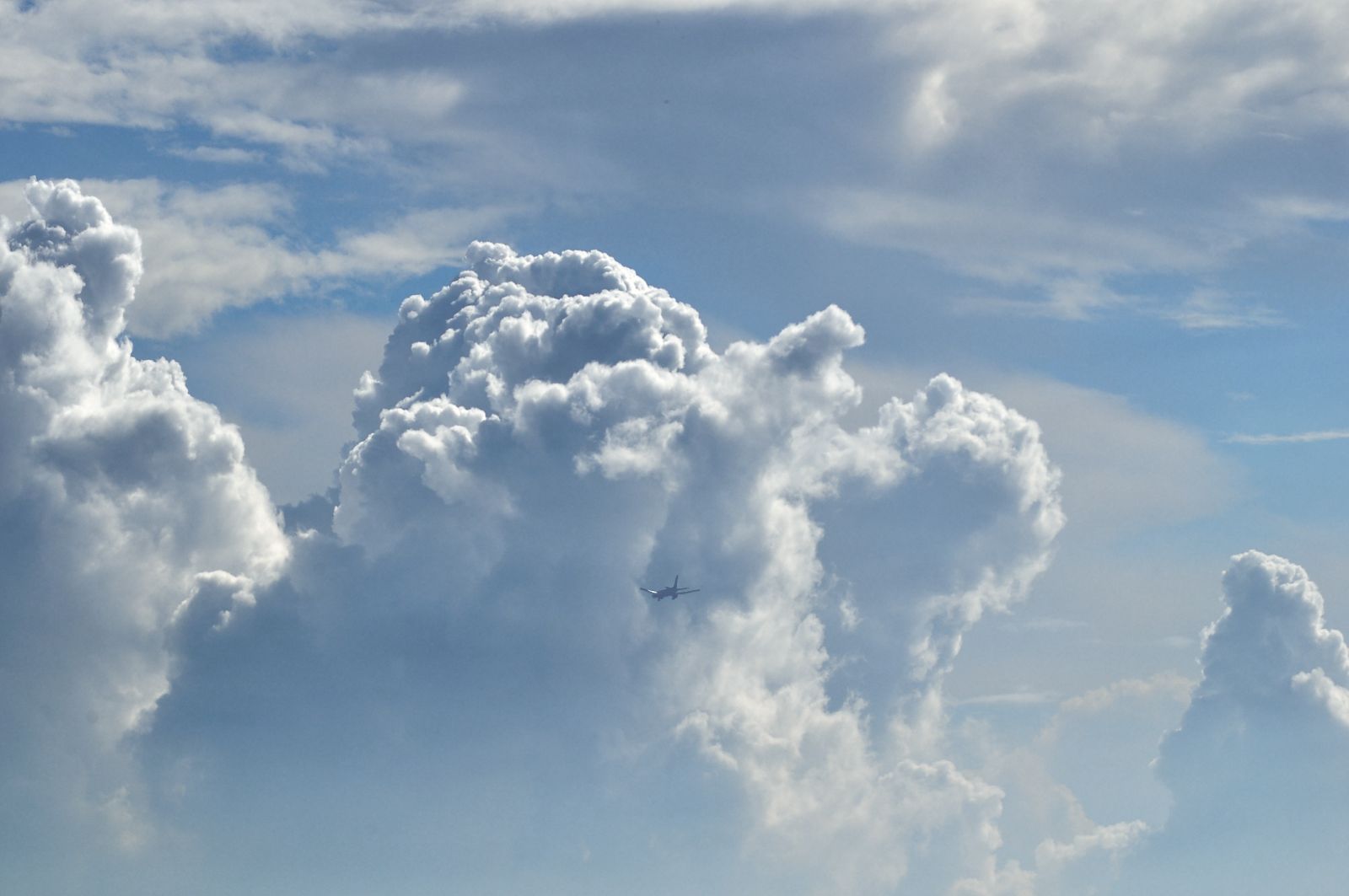 晩夏の雲